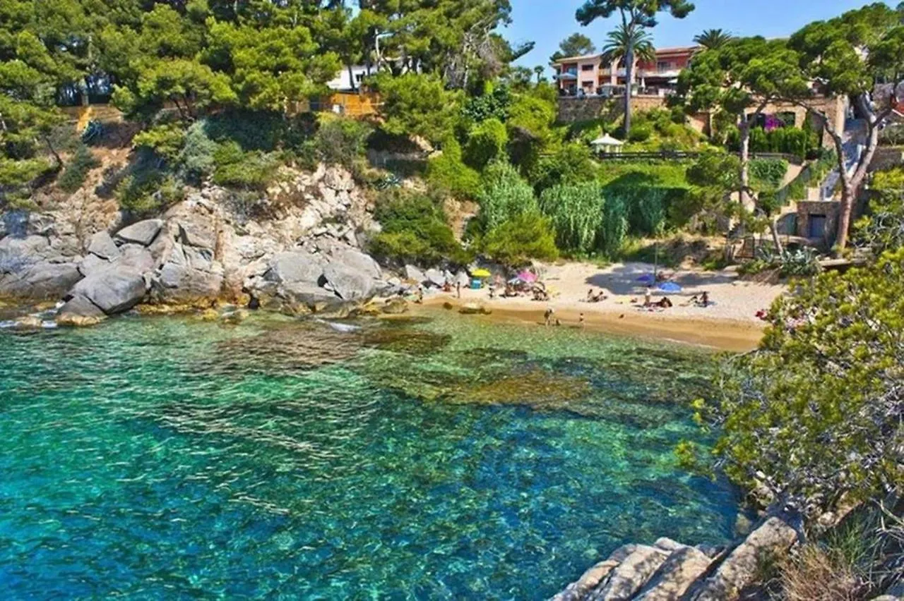 Beautiful Apartment, Swimming Pool And Beach 2 Platja d'Aro 0*,  Španělsko